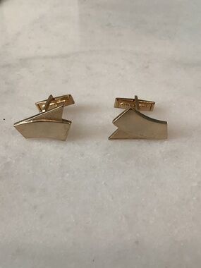 Gold Tone Modern Geometric Cuff Links, Brand New